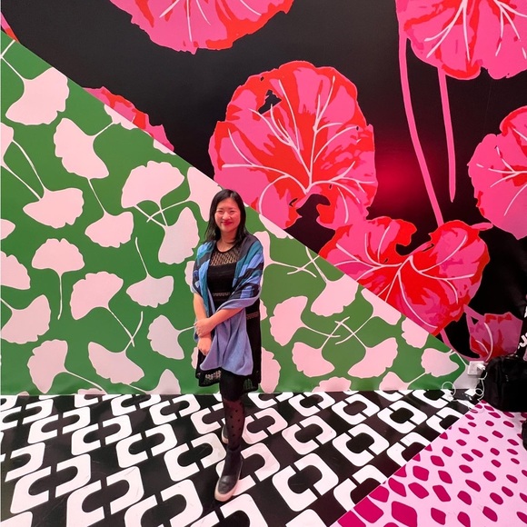 Meet me- hi I’m Kim! - Picture 5 of 5